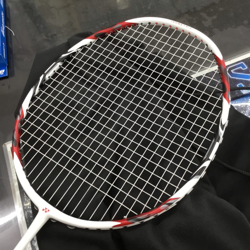 YONEX 限定カラー アークセイバー11プロBP ARC11-PBP 入荷しました