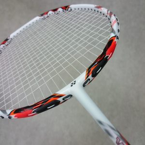 2022年新作入荷 YONEX ボルトリック80チューン レッド バドミントン