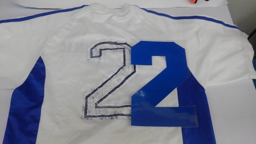 長期使用の サッカー ゲームシャツ 胸番号 背番号 の修理